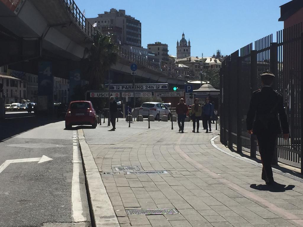 Vacanza Al Ponte Reale Γένοβα Εξωτερικό φωτογραφία